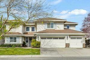 photo 1 of 1560 Green Ravine Dr, Lincoln, CA 95648