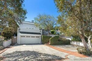 photo 1 of 4027 Narragansett Ave, San Diego, CA 92107
