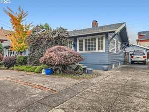 photo 1 of 1027 SE Tacoma St, Portland OR 97202