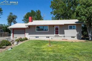 photo 1 of 2215 Harvey Pl, Pueblo, CO 81006