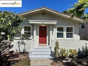 photo 1 of 721 Adams St, Albany, CA 94706