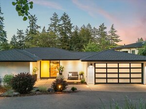 photo 1 of 14360 Uplands Dr, Lake Oswego, OR 97034