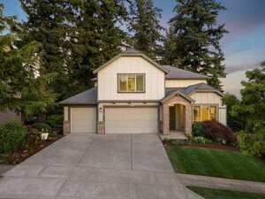 photo 1 of 11060 SE Hilltop Ct, Happy Valley, Oregon 97086