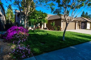 photo 1 of 9930 N Rowell Ave, Fresno, CA 93720