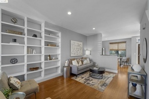 photo 1 of 2004 Market St, Oakland, CA 94607