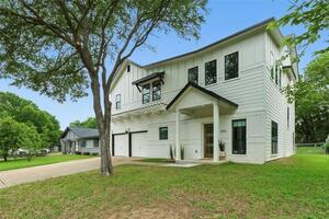 photo 1 of 800 Newcastle Dr Austin, TX 78745
