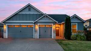 photo 1 of 2180 SE 11th Pl, Canby, Oregon 97013