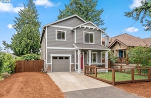 photo 1 of 6832 SE 65th Ave, Portland, OR 97206