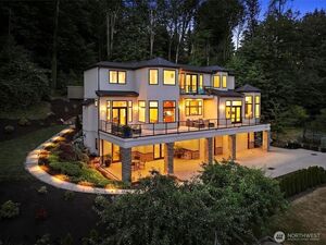 photo 1 of 8246 W Mercer Way, Mercer Island, WA 98040