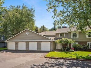 photo 1 of 562 SW Eastman Pkwy, Gresham, OR 97080