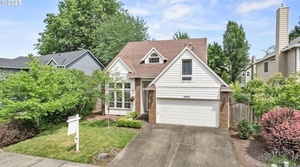 photo 1 of 16800 NW Paddington Dr, Beaverton, OR 97006