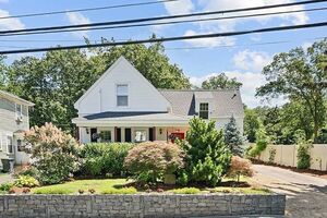 photo 1 of 91 Speen St, Natick, MA 01760