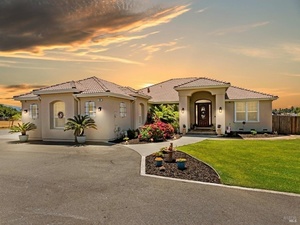 photo 1 of 534 Mountain View Ave, Santa Rosa, CA 95407