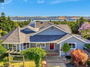 photo 1 of 300 Saint Augustine Ct, Benicia, CA 94510