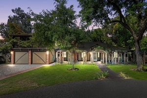 photo 1 of 3925 N Van Ness Blvd, Fresno, CA 93704