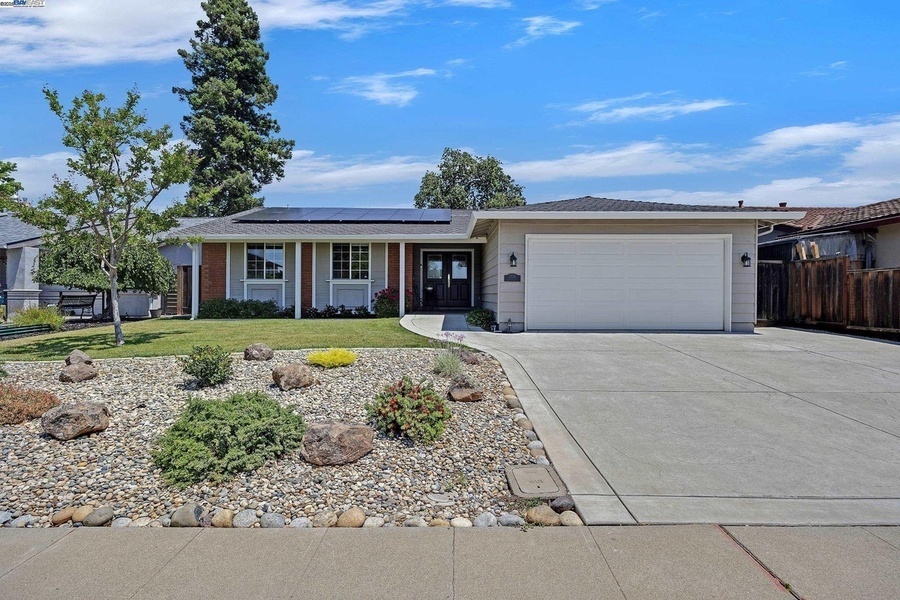 photo 1 of 1778 El Padro Dr, Livermore, CA 94550