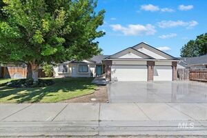photo 1 of 172 W  Spicewood Dr, Meridian, ID 83646