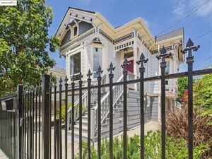 photo 1 of 1054 24th St, Oakland, CA 94607