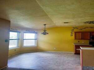 photo 1 of 1013 Henderson Dr, Leander, TX 78641