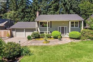 photo 1 of 19211 Terry Ave, Lake Oswego, OR 97035