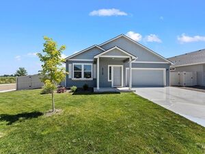 photo 1 of 4715 Great Falls Ave, Caldwell, ID 83607
