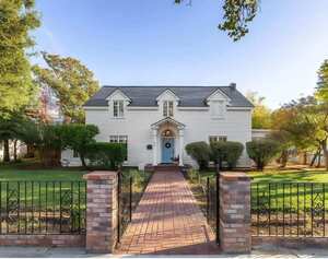photo 1 of 286 5th St, Gilroy, CA 95020