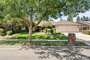 photo 1 of 790 E Serena Ave, Fresno, CA 93720