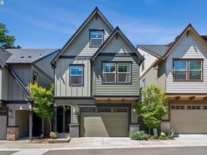 photo 1 of 7898 SW Capitol Hill Rd, Portland, OR 97219