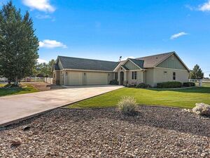 photo 1 of 8137 Open Sky Rd, Middleton, ID 83644