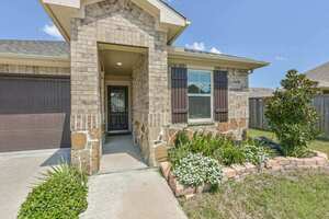 photo 1 of 2413 Cedar Gable Lane, Pearland TX 77089