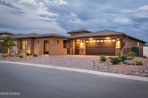 photo 1 of 2662 E  Sorbonne Dr, Green Valley, AZ 85614