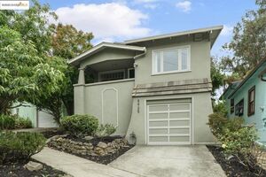 photo 1 of 5925 Outlook Ave, Oakland, CA 94605