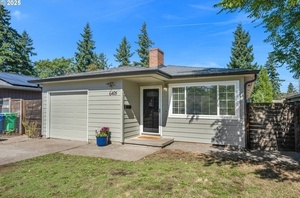 photo 1 of 6405 SE Knight St, Portland, OR 97206