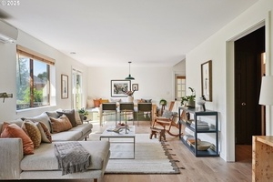 photo 1 of 6925 N Philadelphia Ave, Portland, OR 97203