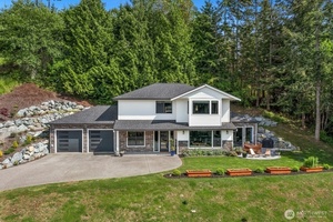 photo 1 of 1048 Malvern Hills Dr, Camano Island, WA 98282