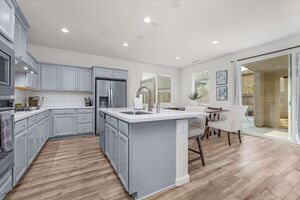 photo 1 of 4030 San Jose Ave, Clovis, CA 93619