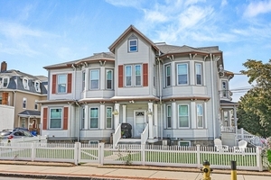 photo 1 of 659 Moody St #2, Waltham, MA 02453