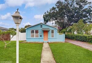 photo 1 of 5550 Kelly Dr N, Saint Petersburg, FL 33703