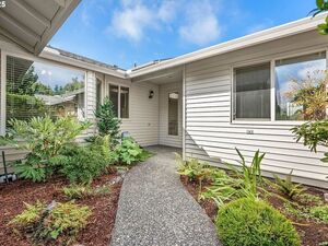 photo 1 of 15265 SW 94th Ave, Tigard, OR 97224