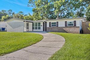 photo 1 of 237 Renne Dr N, Jacksonville, FL 32218
