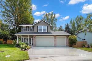 photo 1 of 2479 E Ashbrook Ct, Eagle, ID 83616