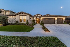 photo 1 of 400 Ridge Creek Estates Way, Dinuba, CA 93618