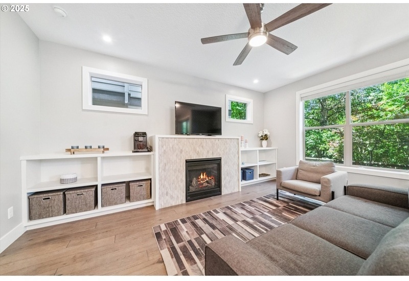 #XXXXhtmlcaption1806557