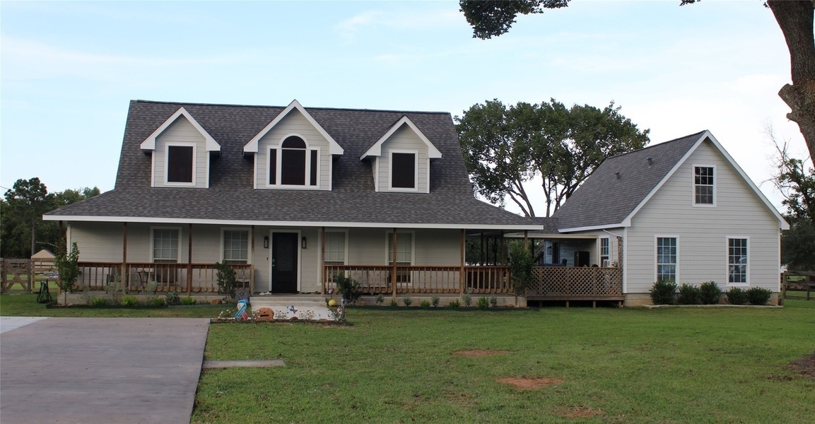 photo 1 of 17903 County Road 125, Pearland, TX 77581