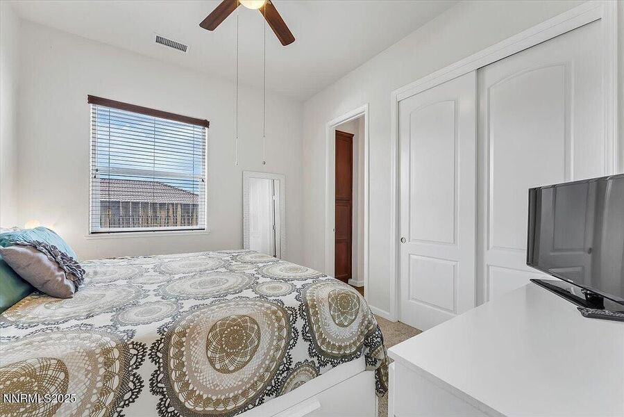 #XXXXhtmlcaption1812045