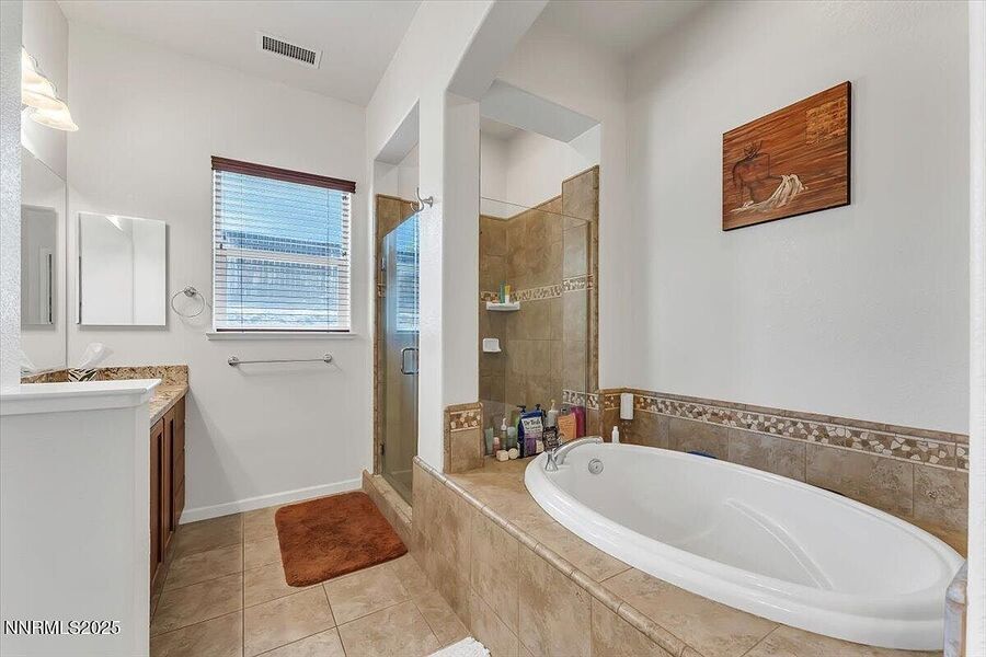 #XXXXhtmlcaption1812044