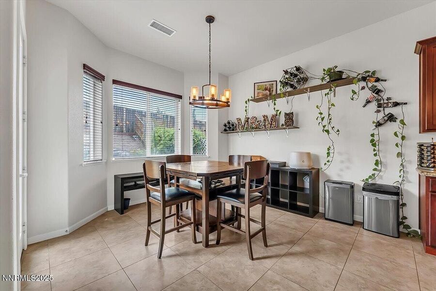 #XXXXhtmlcaption1812038