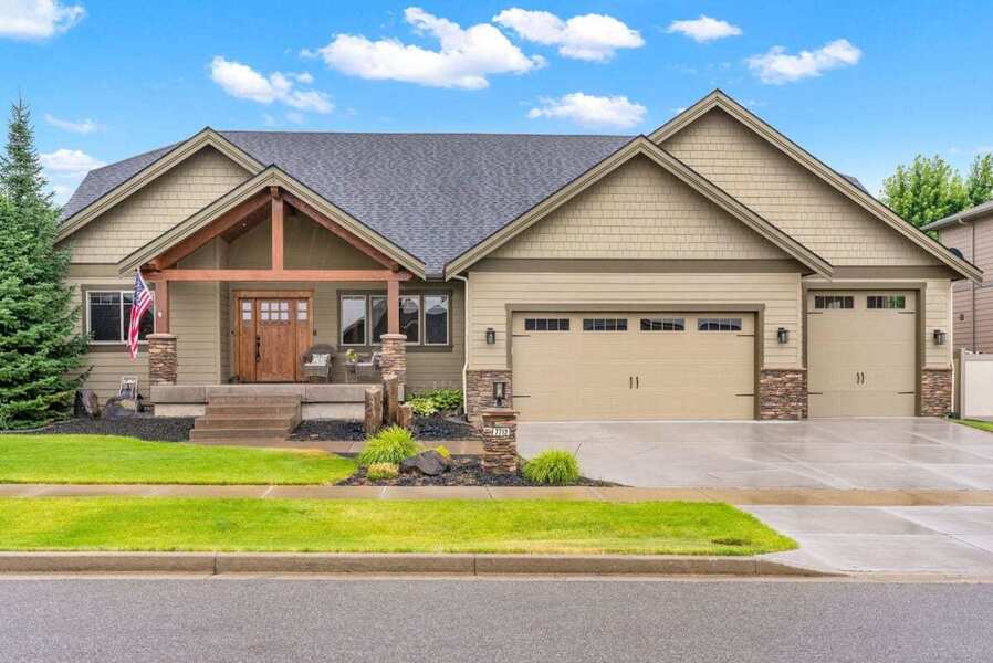 photo 1 of 7712 N Lapis Lane  Spokane WA 99208