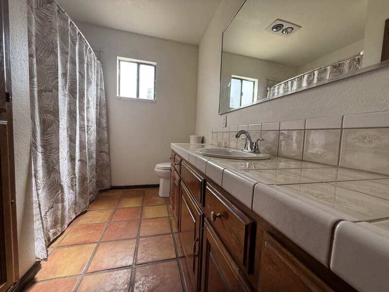 #XXXXhtmlcaption1820126