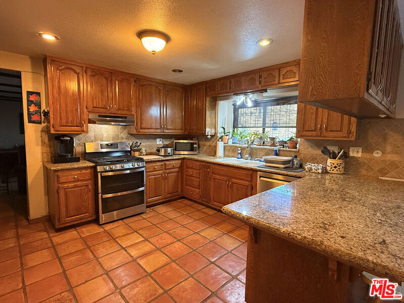 #XXXXhtmlcaption1820139